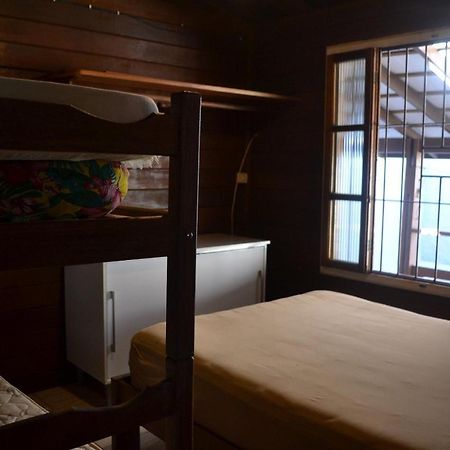 0006.06 -Maranduba - Chale -2 Dorm - 8 Pess - 3 Quadras Do Mar - Piscina Coletiva - Wifi Churrasqueira,Ar Condicionado أوباتوبا المظهر الخارجي الصورة